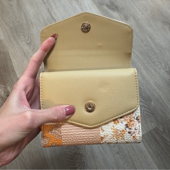 Floral Patchwork Spring Paisley Wallet Women's Neutral - Picture 7 of 11
